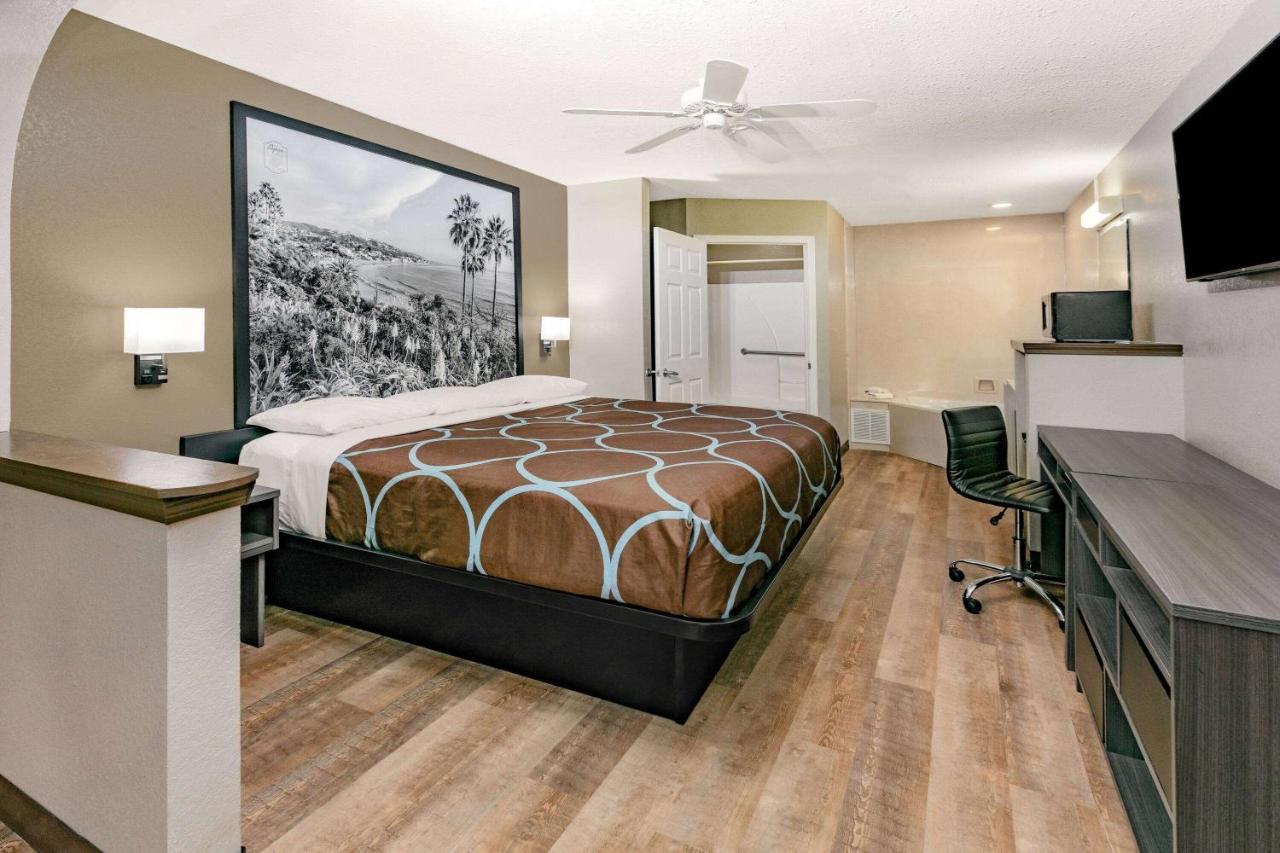 Motel Super 8 By Wyndham Moss Point Exterior foto